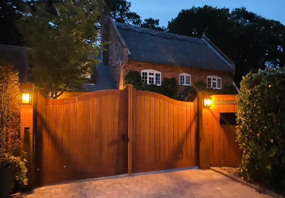 Little Woodside A Beautiful New Forest Self Contained Private Luxury Annexe ニュー・ミルトン エクステリア 写真