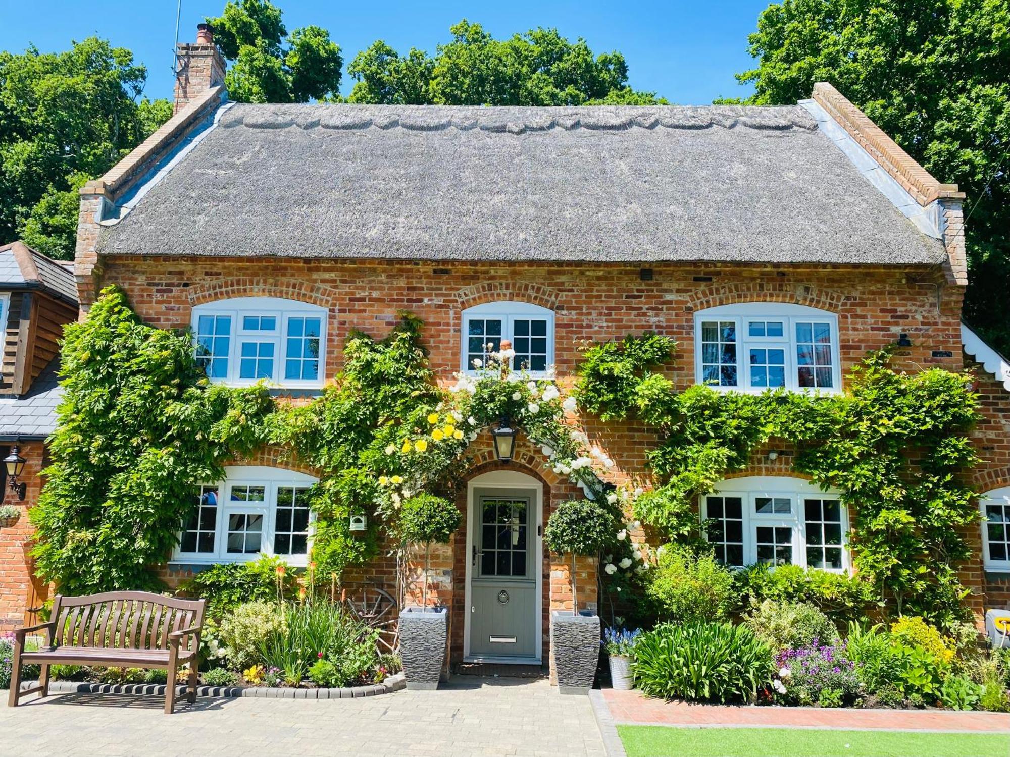 Little Woodside A Beautiful New Forest Self Contained Private Luxury Annexe ニュー・ミルトン エクステリア 写真