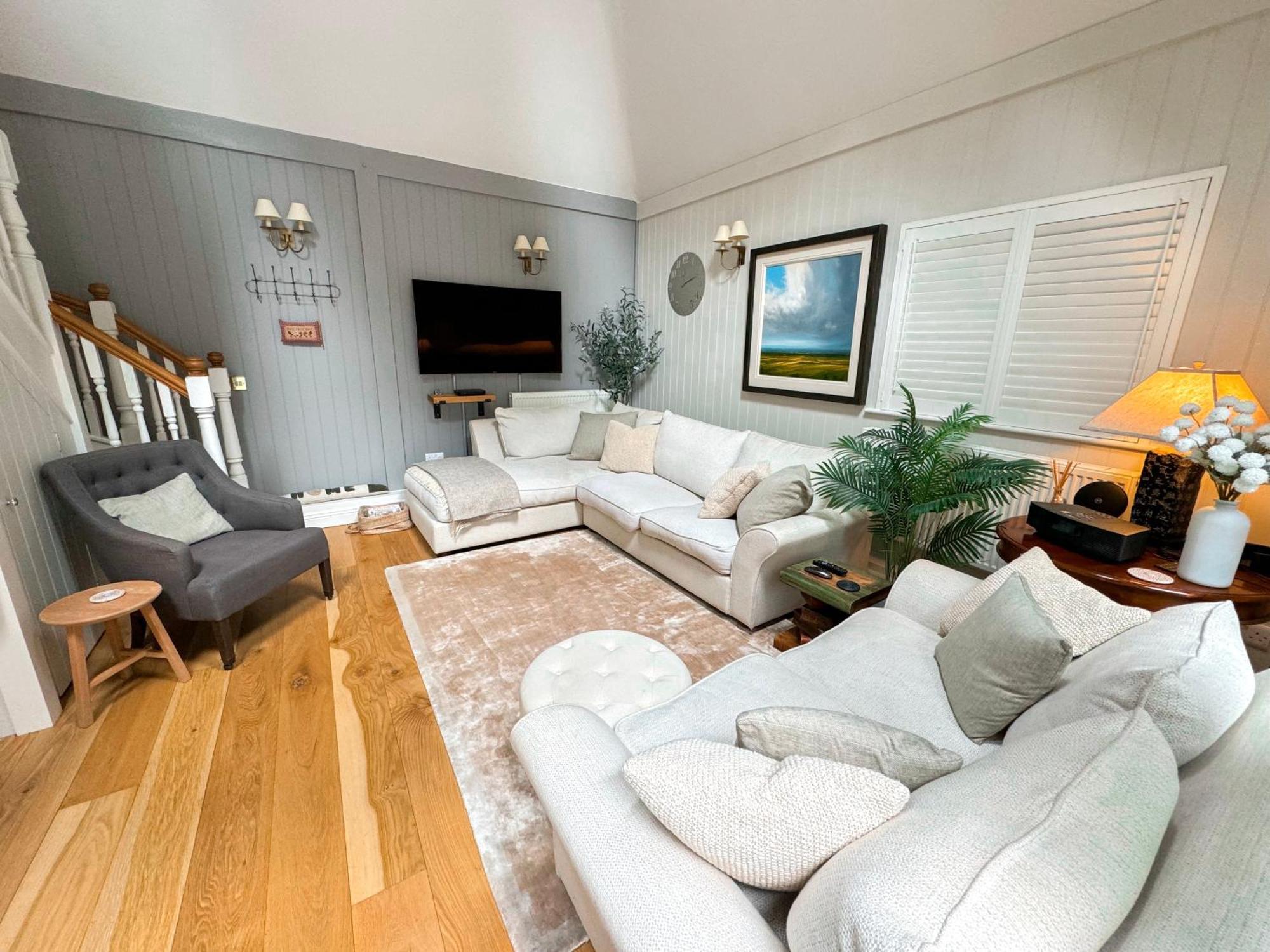 Little Woodside A Beautiful New Forest Self Contained Private Luxury Annexe ニュー・ミルトン エクステリア 写真
